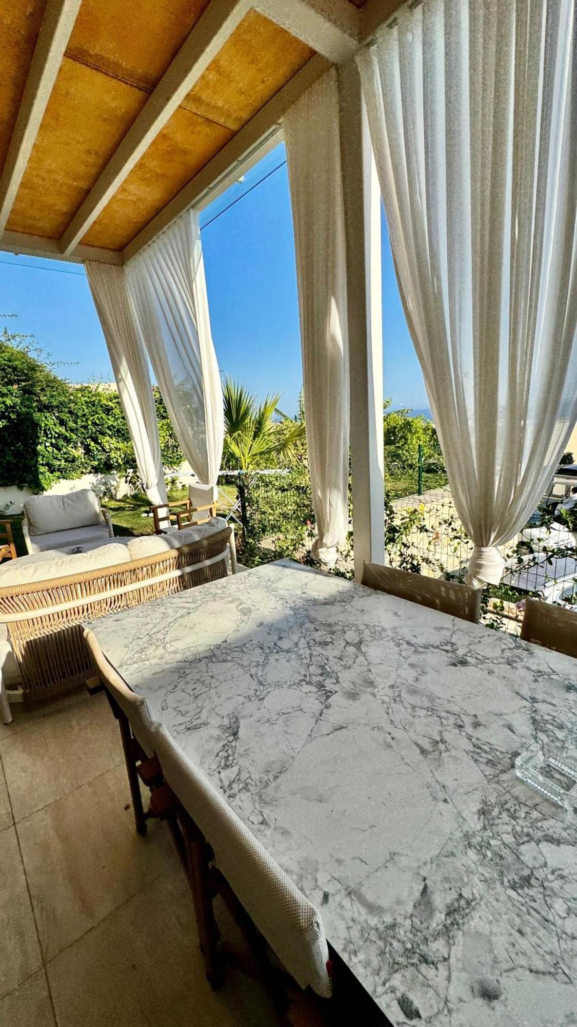 Aparthotel Bella Vista Coast Palase Himare