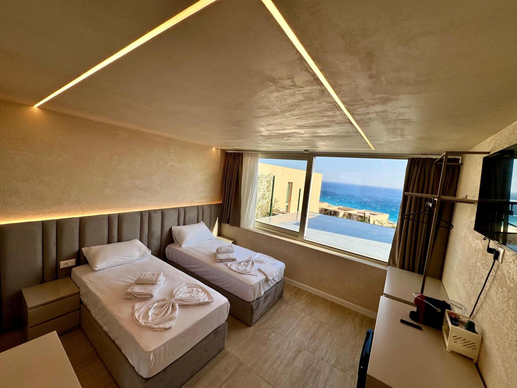 Aparthotel Bella Vista Coast Palase Himare